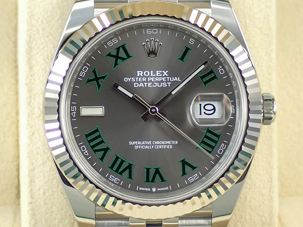 ロレックス デイトジャスト41 Ref.126334 ステンレススチール/ホワイトゴールド スレートローマン文字盤 ジュビリーブレスレット 未使用 00HTJUTJ - Image 3