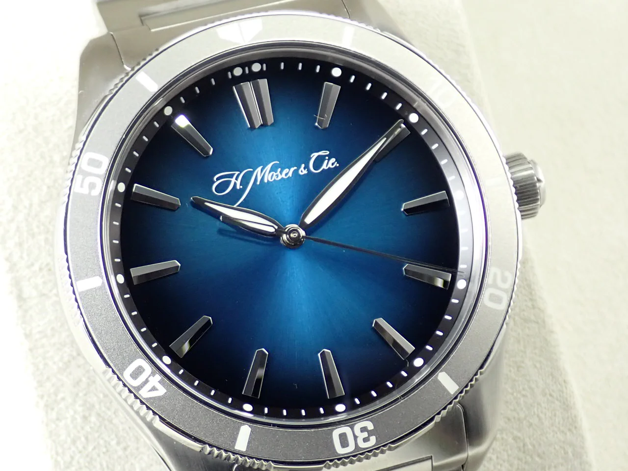 H.モーザー パイオニアセンターセコンド Ref.3200-1204 ブルー文字盤 美品 00YP69TF - Image 3