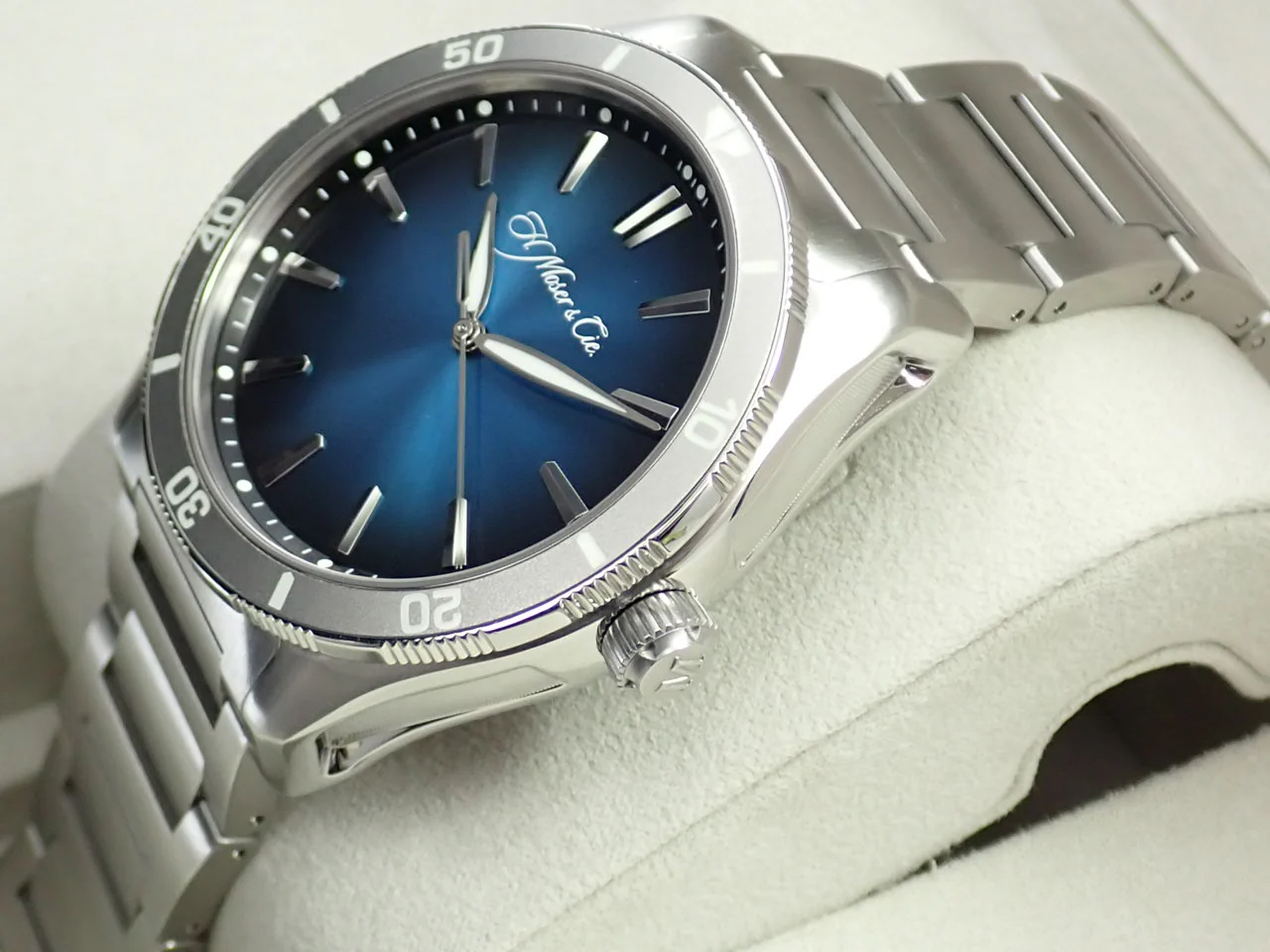 H.モーザー パイオニアセンターセコンド Ref.3200-1204 ブルー文字盤 美品 00YP69TF - Image 4