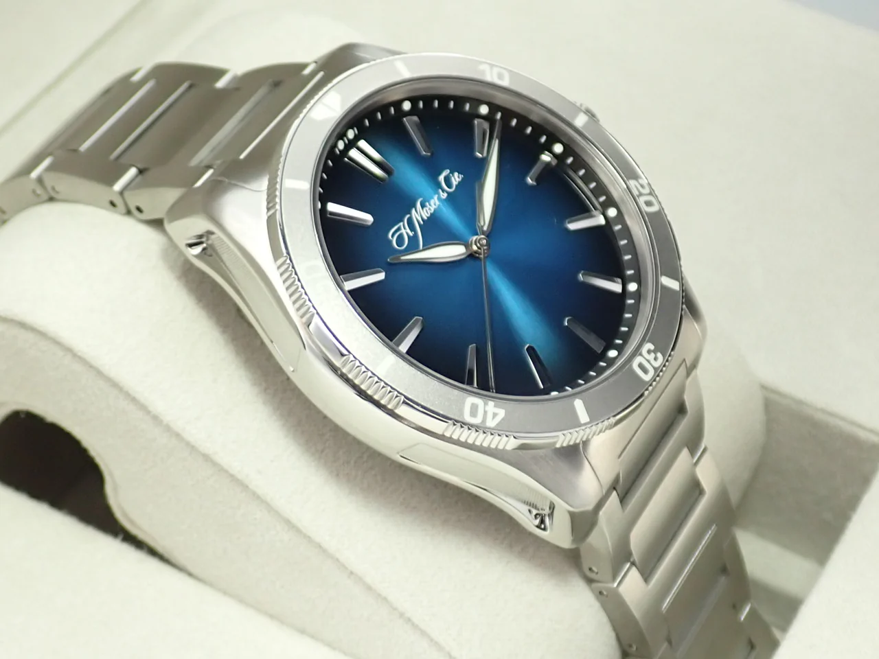 H.モーザー パイオニアセンターセコンド Ref.3200-1204 ブルー文字盤 美品 00YP69TF - Image 5