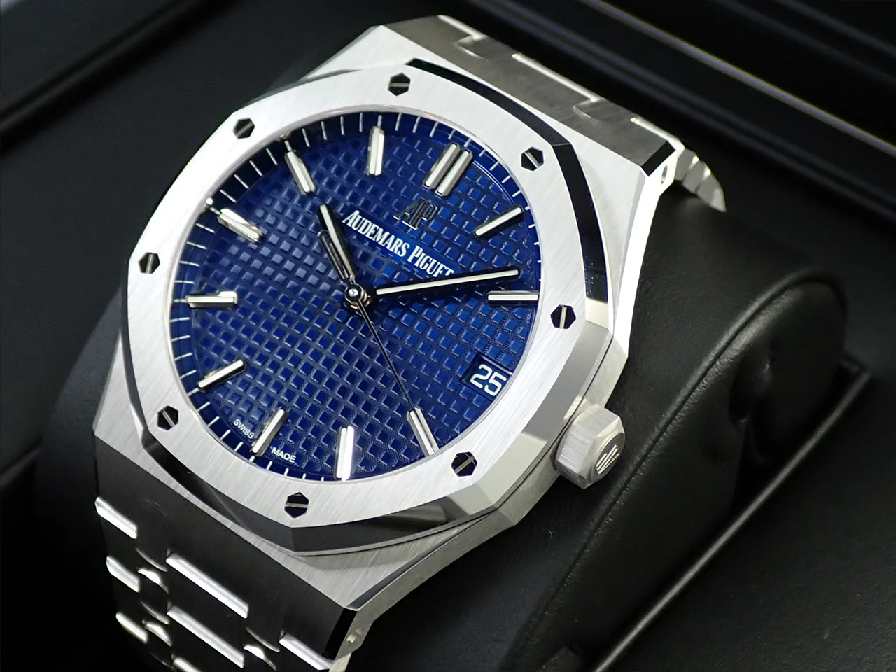 オーデマピゲ ロイヤルオーク Ref.15503BC.OO.1220BC.01 ホワイトゴールド ブルー文字盤 - Image 5
