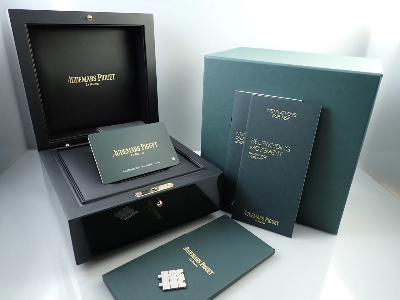 オーデマピゲ ロイヤルオーク Ref.15503BC.OO.1220BC.01 ホワイトゴールド ブルー文字盤 - Image 9