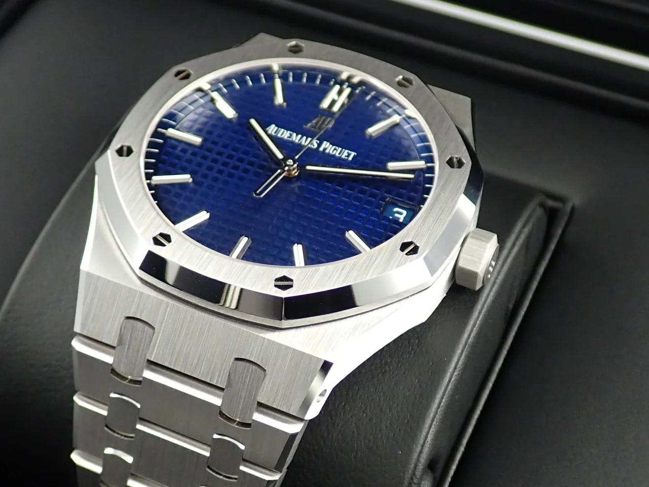 オーデマピゲ ロイヤルオーク Ref.15503BC.OO.1220BC.01 ホワイトゴールド ブルー文字盤 未使用 085U255Y - Image 6