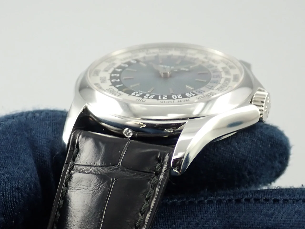 パテックフィリップ コンプリケーション ワールドタイム Ref.5110P-001 プラチナ ブルー文字盤 - Image 6