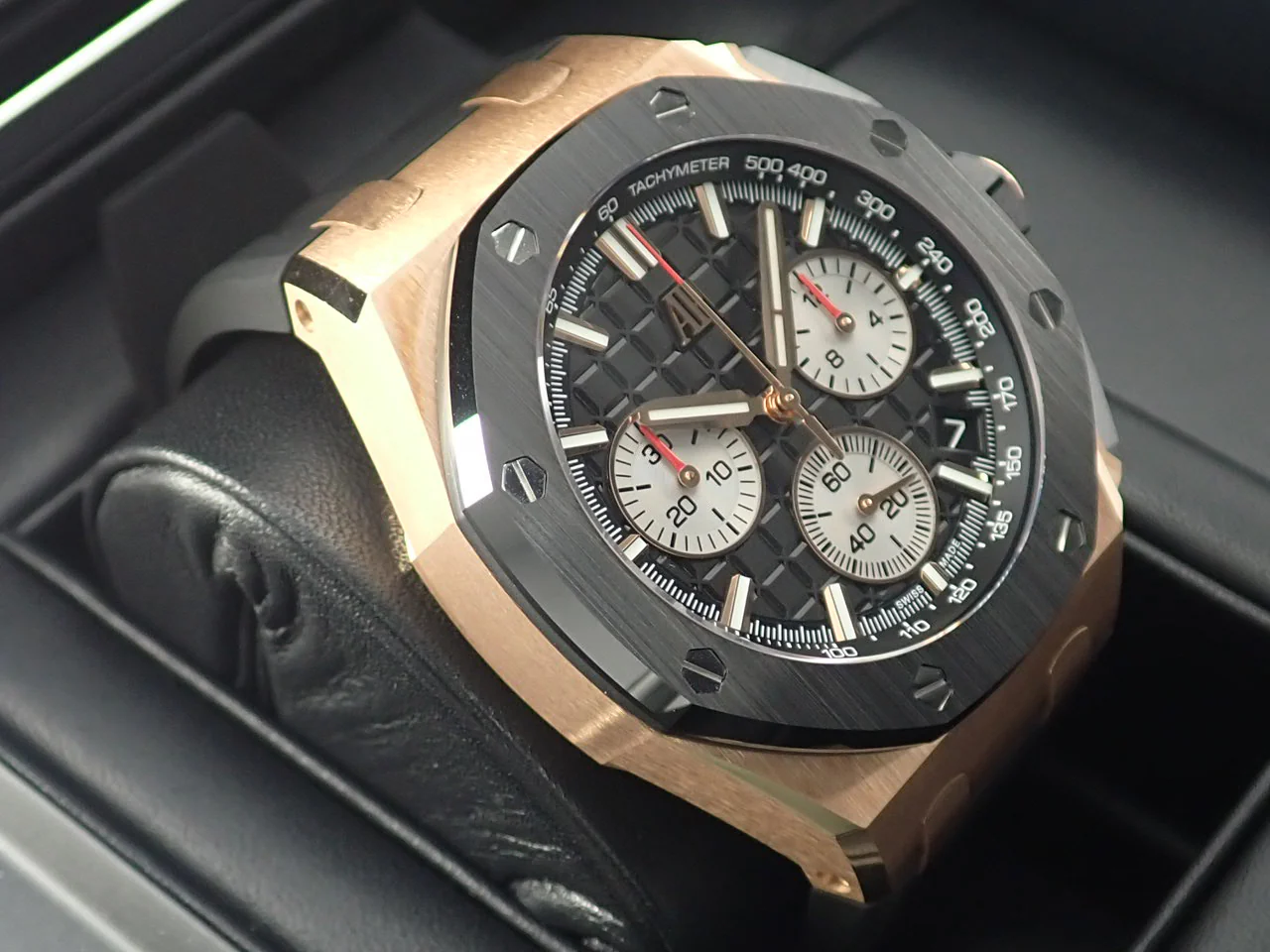 オーデマピゲ ロイヤルオーク オフショア クロノグラフ Ref.26420RO.OO.A002CA.01 ピンクゴールド ブラック文字盤 - Image 4