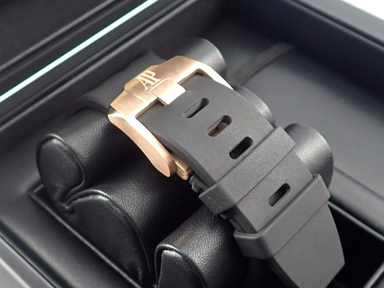 オーデマピゲ ロイヤルオーク オフショア クロノグラフ Ref.26420RO.OO.A002CA.01 ピンクゴールド ブラック文字盤 - Image 8