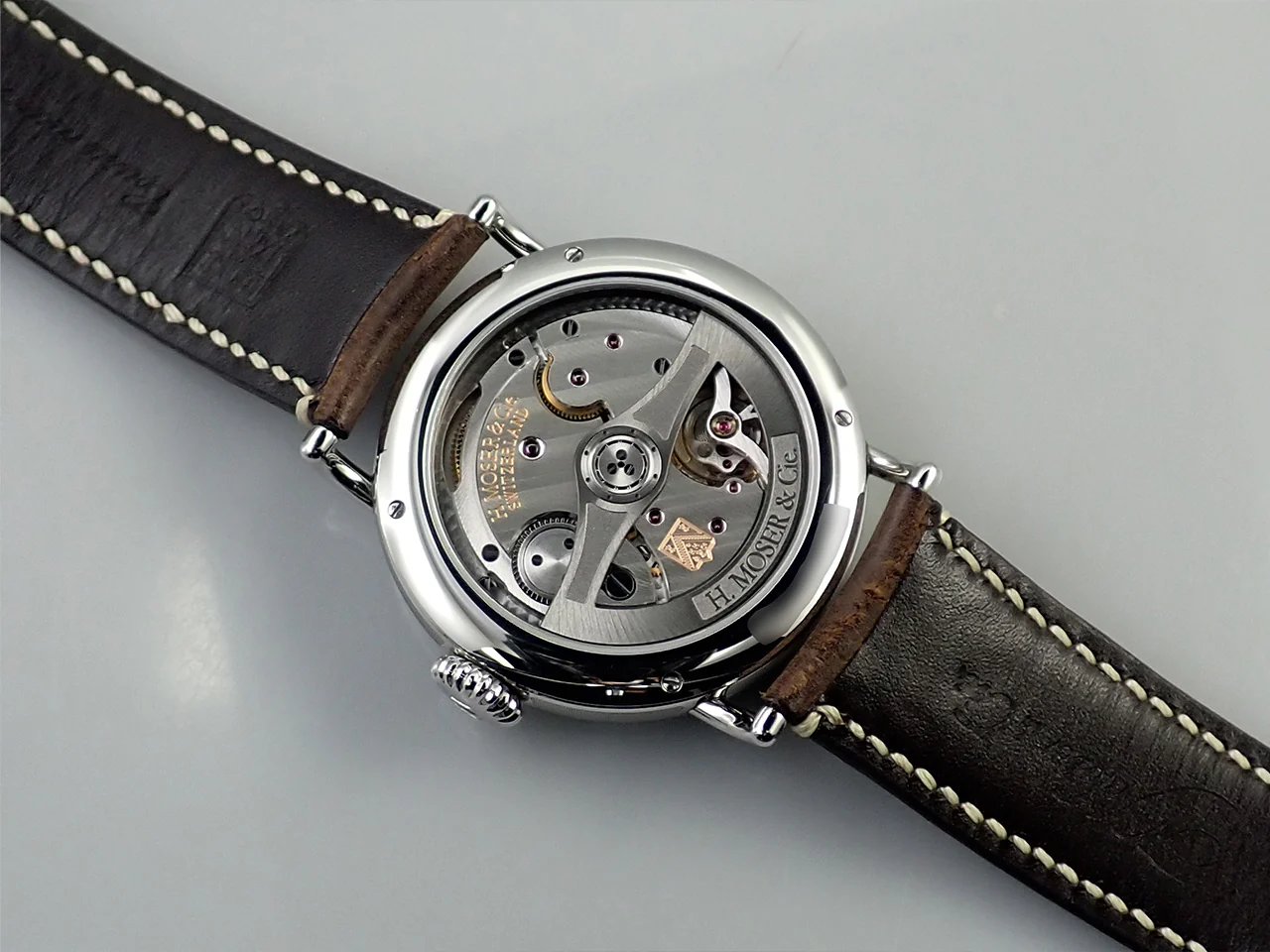 H.モーザー ヘリテージ・センターセコンド　ファンキーブルー Ref.8200-1201 ファンキーブルー フュメ文字盤 中古 10ZMS2LT - Image 6