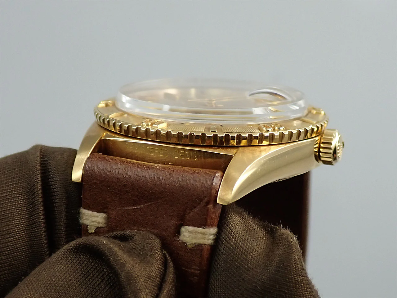 ロレックス デイトジャスト Ref.1625/8 イエローゴールド シャンパンモザイク文字盤 革ベルト - Image 6
