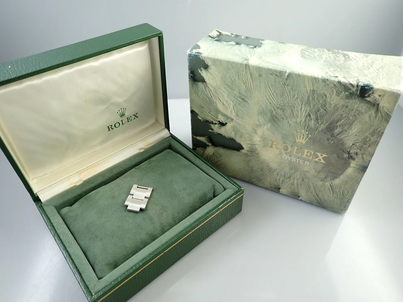 ロレックス GMTマスター Ref.1675 ステンレススチール ブラック文字盤 オイスターブレスレット - Image 10