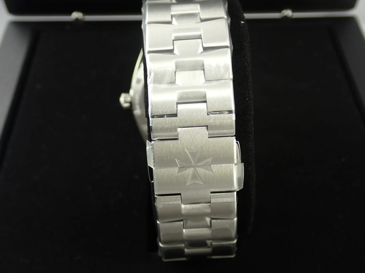 ヴァシュロンコンスタンタン オーヴァーシーズ Ref.4500V/110A-B128 ブルー文字盤 新品 17S71562 - Image 6