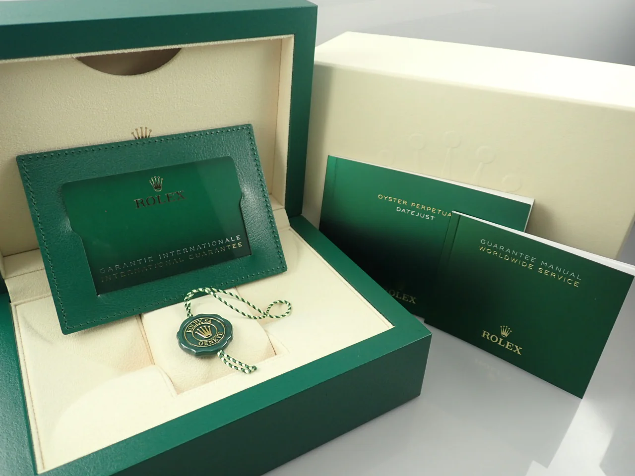 ロレックス デイトジャスト36 Ref.126234 ステンレススチール/ホワイトゴールド シルバー文字盤 オイスターブレスレット 中古 194SSCUY - Image 8