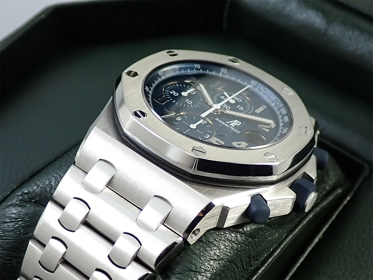 オーデマピゲ ロイヤルオーク オフショア クロノグラフ Ref.26089BC.OO.1000BC.01 ホワイトゴールド ブルー文字盤 - Image 6