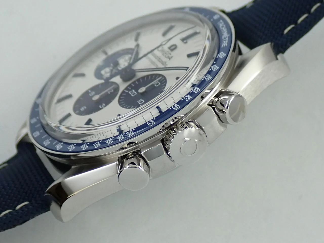 オメガ スピードマスター 記念モデル コーアクシャル マスター クロノメーター クロノグラフ 42MM Ref.310.32.42.50.02.001 シルバー文字盤 未使用 1WLYSUWC - Image 5
