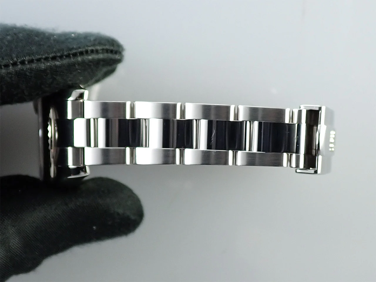 ロレックス デイトジャスト Ref.179174 ステンレススチール/ホワイトゴールド ブラックシェル文字盤 中古 1Y1UA816 - Image 8