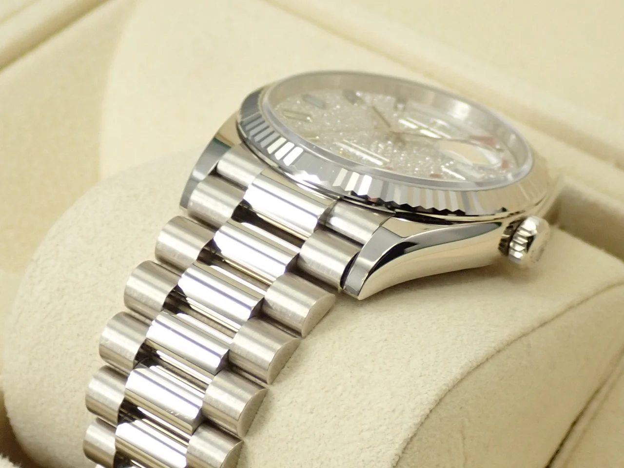 ロレックス デイデイト36 Ref.128239 ホワイトゴールド パヴェダイヤモンド文字盤 - Image 6