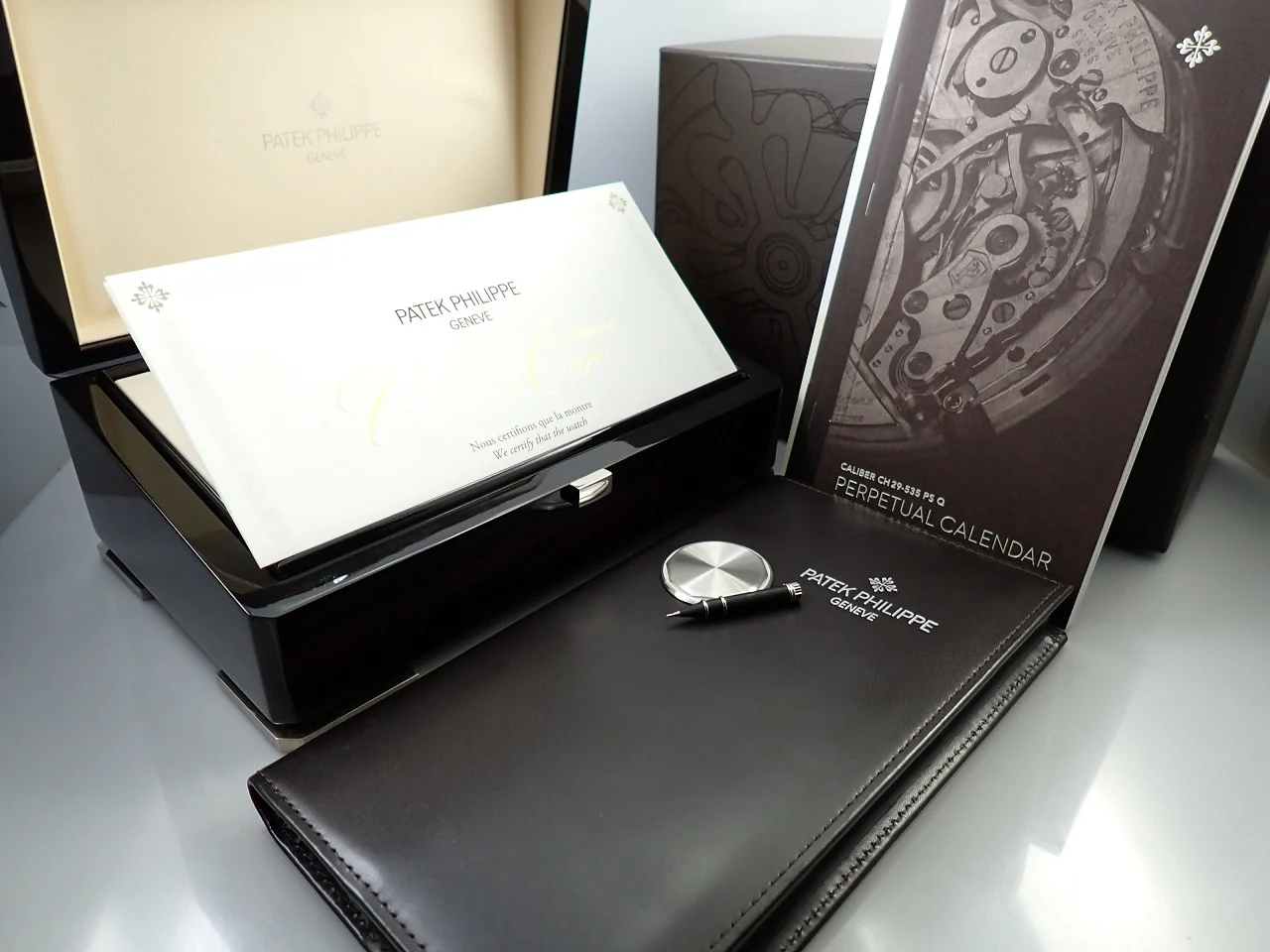 パテックフィリップ パーペチュアルカレンダー クロノグラフ Ref.5270P-001 プラチナ ゴールデンオパーリン文字盤 - Image 12