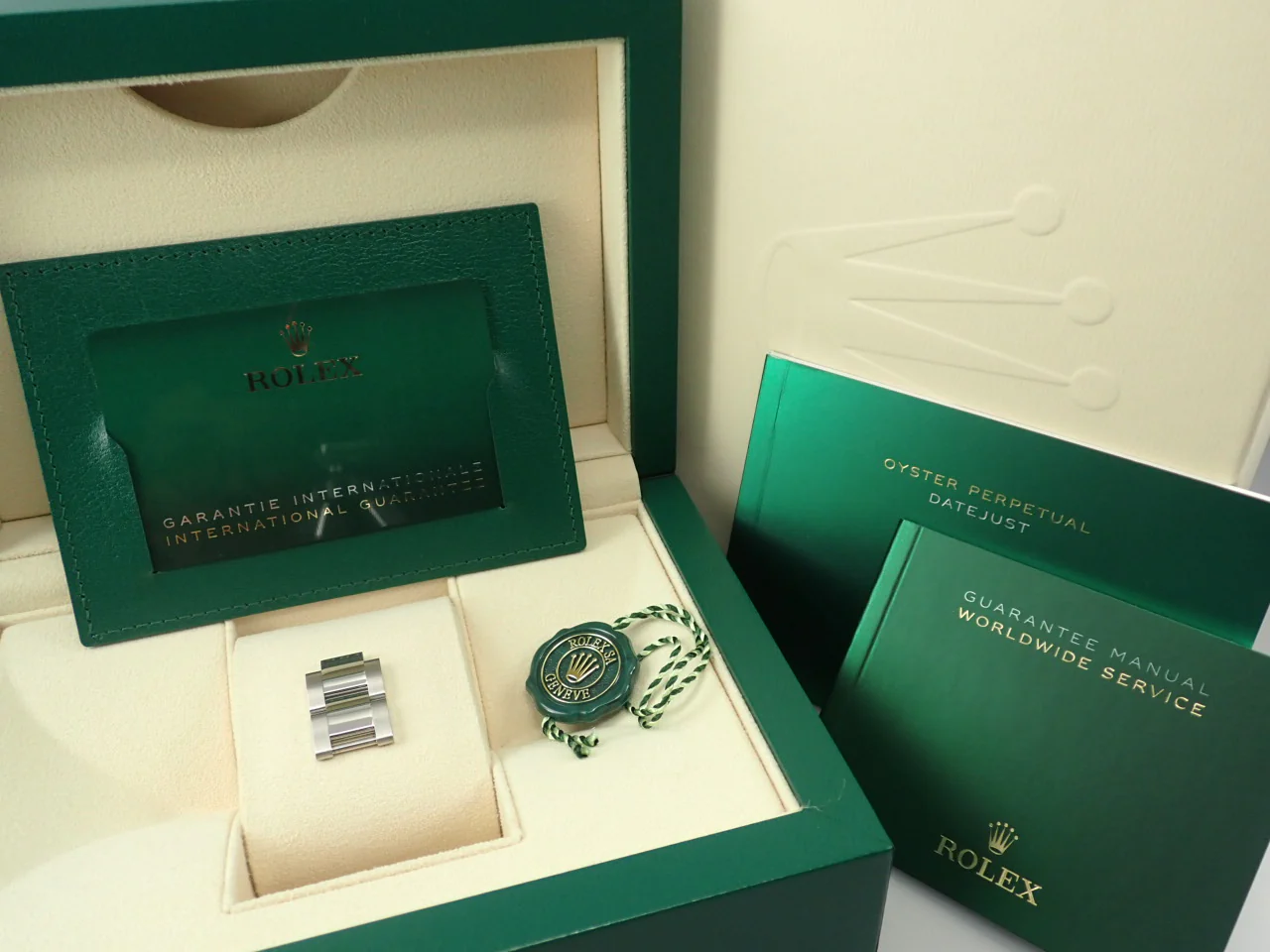 ロレックス デイトジャスト36 Ref.126234 ステンレススチール/ホワイトゴールド ブラック文字盤 オイスターブレスレット 中古 278WHPM2 - Image 10