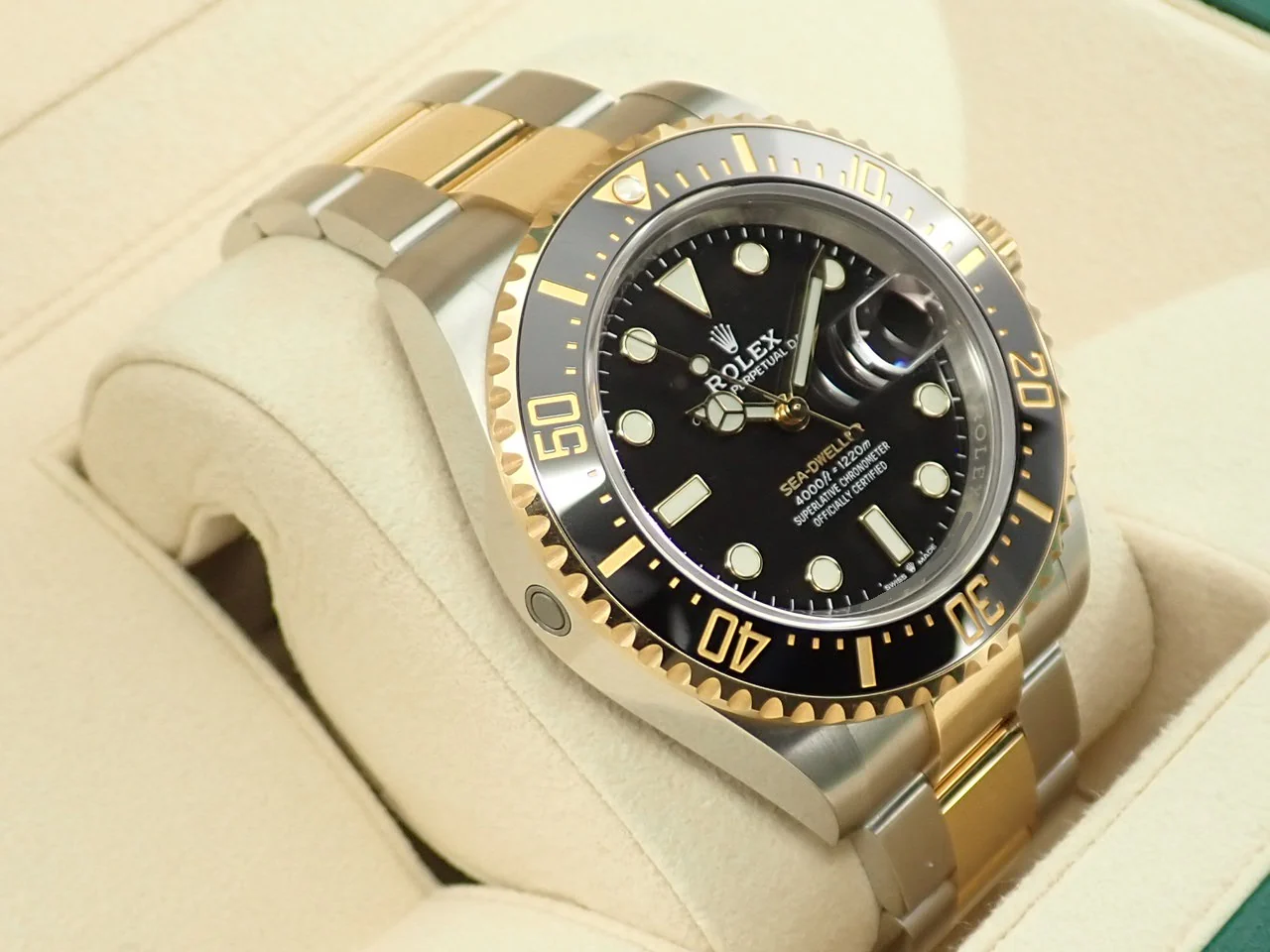 ロレックス シードゥエラー Ref.126603 ステンレススチール/イエローゴールド ブラック文字盤 - Image 5