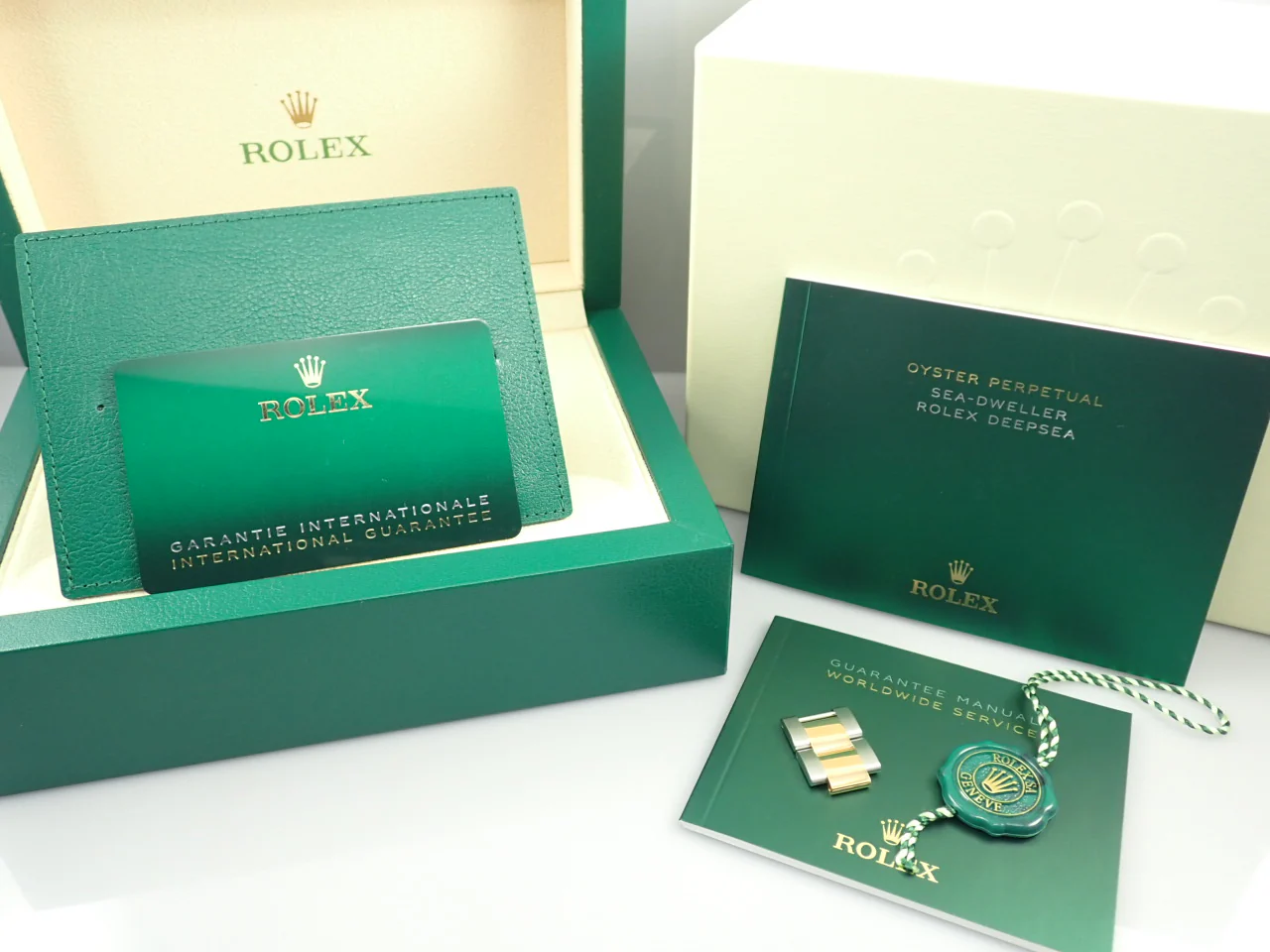 ロレックス シードゥエラー Ref.126603 ステンレススチール/イエローゴールド ブラック文字盤 - Image 8