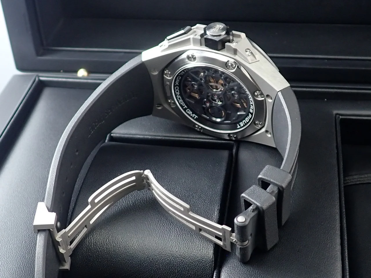 オーデマピゲ ロイヤルオーク コンセプト フライング トゥールビヨン GMT Ref.26589IO.OO.D002CA.01 チタン ブラック文字盤 - Image 7