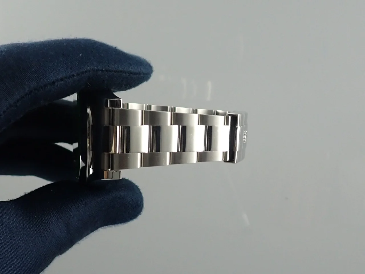 ロレックス ミルガウス Ref.116400GV ステンレススチール ブラック文字盤 - Image 9