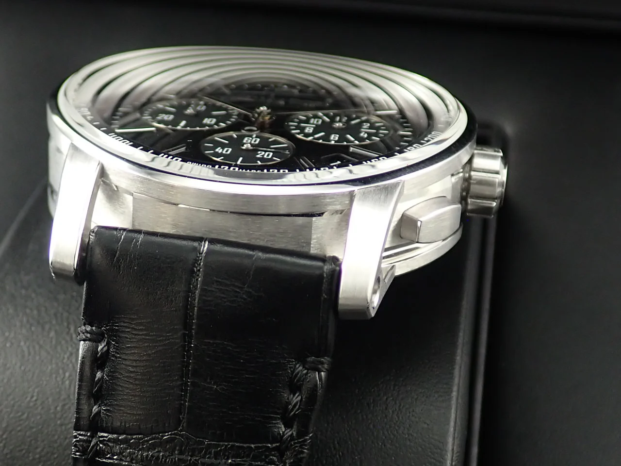 オーデマピゲ CODE 11.59 バイ オーデマ ピゲ クロノグラフ Ref.26393BC.OO.A002CR.01 ホワイトゴールド ブラックラッカー文字盤 - Image 6