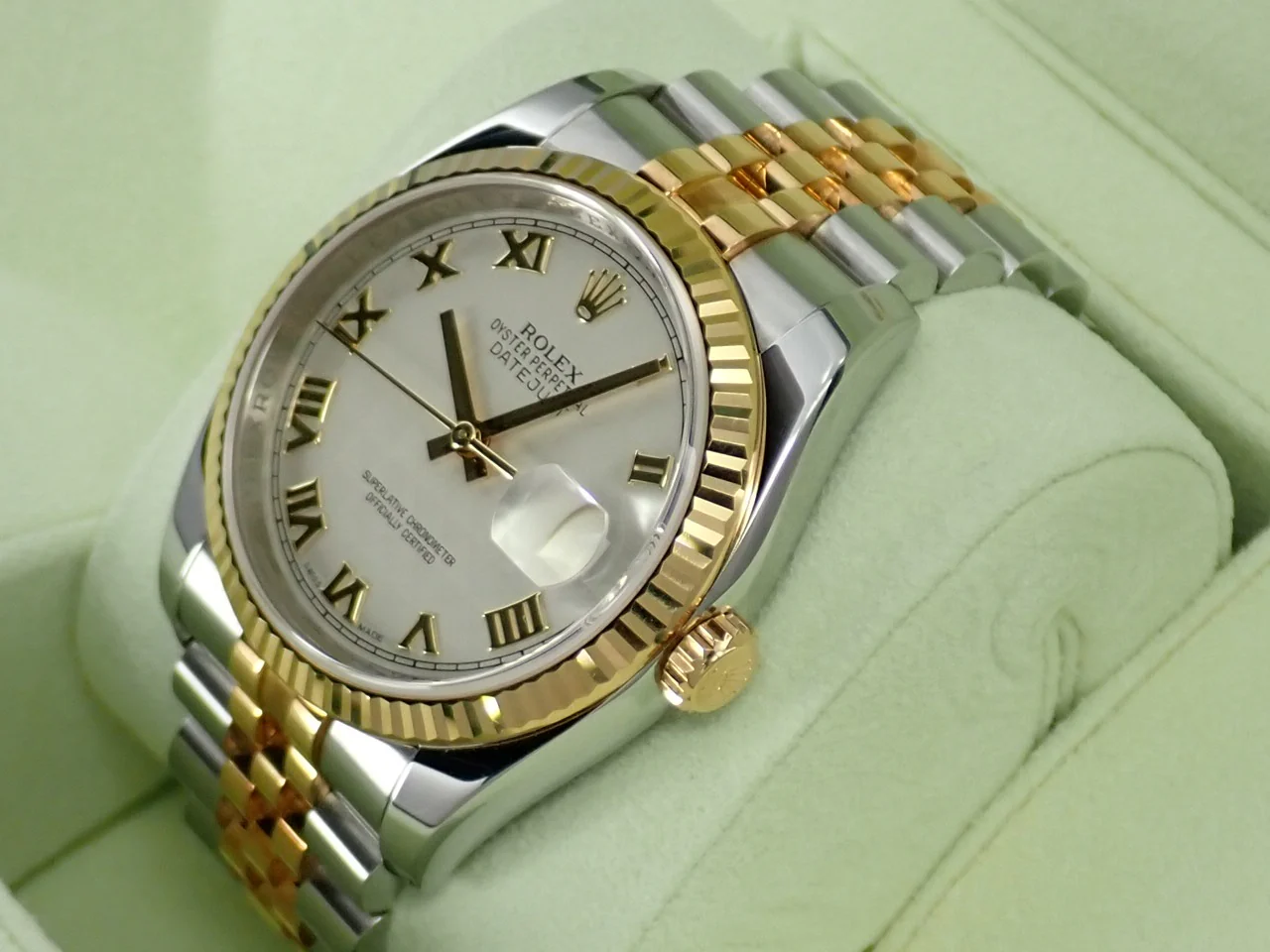 ロレックス デイトジャスト36 Ref.116233 ステンレススチール/イエローゴールド アイボリーピラミッド文字盤 ジュビリーブレスレット - Image 4