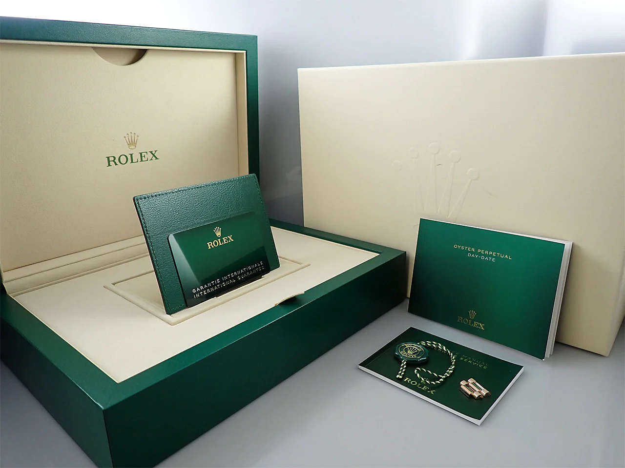 ロレックス デイデイト36 Ref.128345RBR エバーローズゴールド パヴェダイヤモンド文字盤 - Image 10