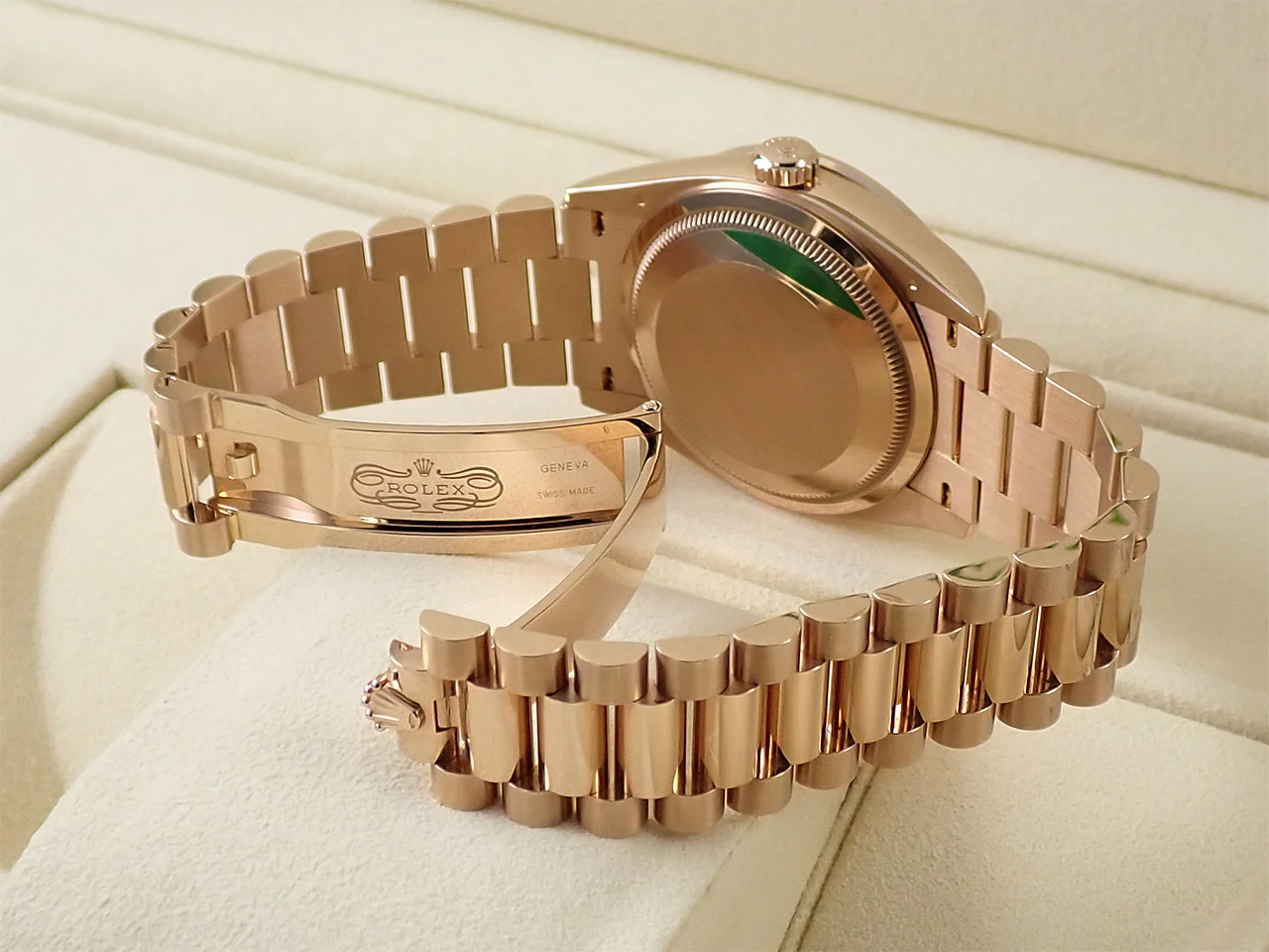 ロレックス デイデイト36 Ref.128345RBR エバーローズゴールド パヴェダイヤモンド文字盤 - Image 8