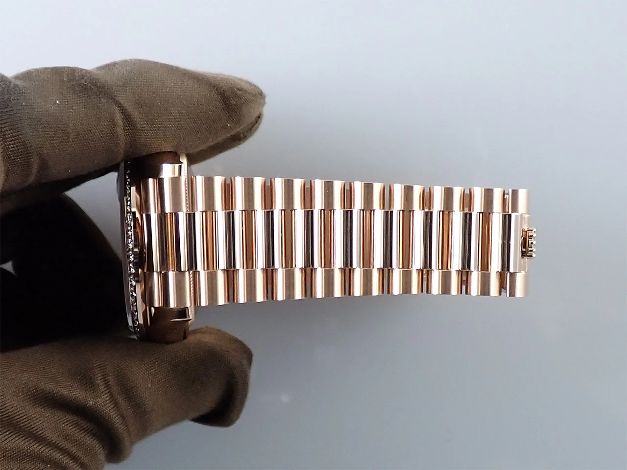 ロレックス デイデイト36 Ref.128345RBR エバーローズゴールド パヴェダイヤモンド文字盤 - Image 9