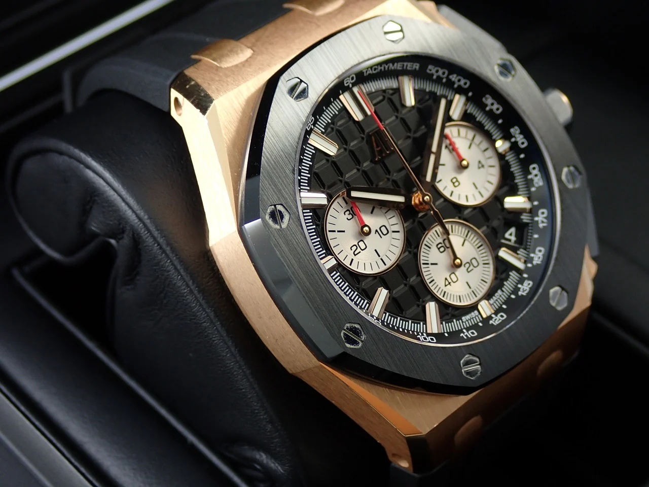 オーデマピゲ ロイヤルオーク オフショア クロノグラフ Ref.26420RO.OO.A002CA.01 ピンクゴールド ブラック文字盤 - Image 4