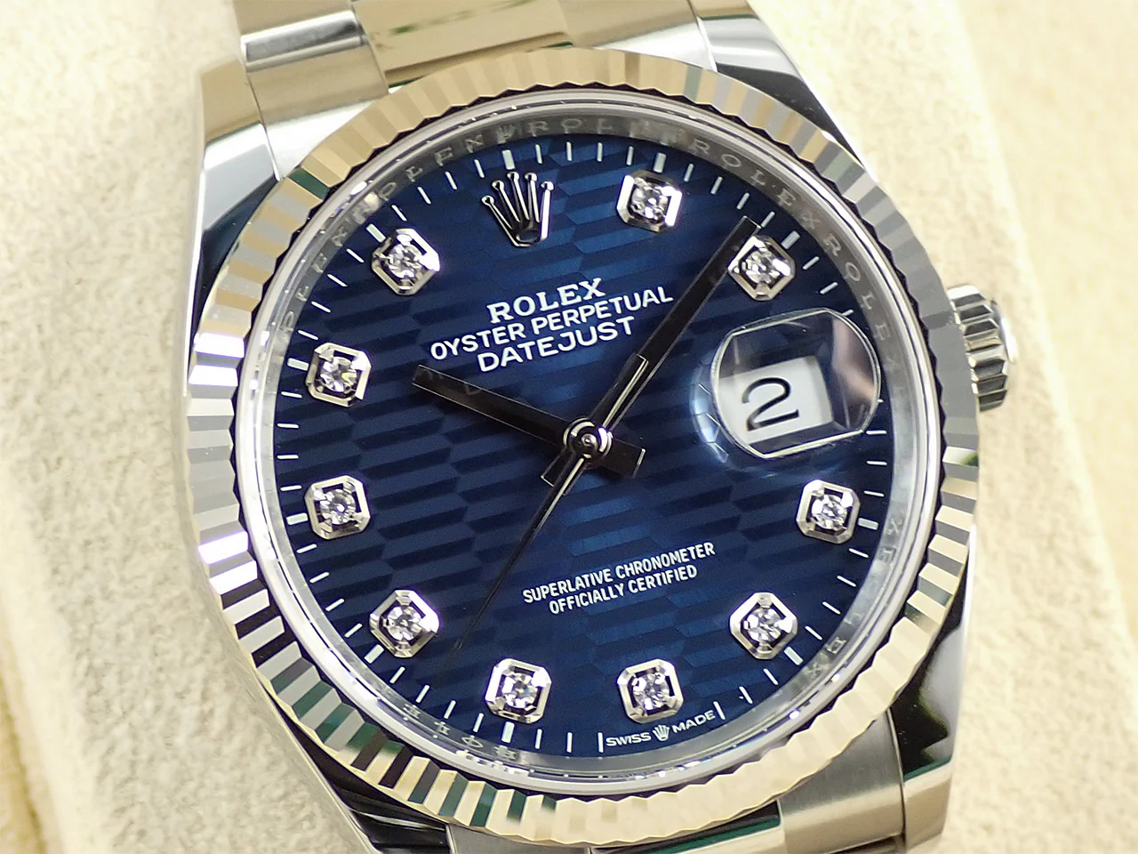 ロレックス デイトジャスト36 Ref.126234G ステンレススチール/ホワイトゴールド ブライトブルー フルーテッドモチーフx10Pダイヤ文字盤 オイスターブレスレット 未使用 377T6X7K - Image 3
