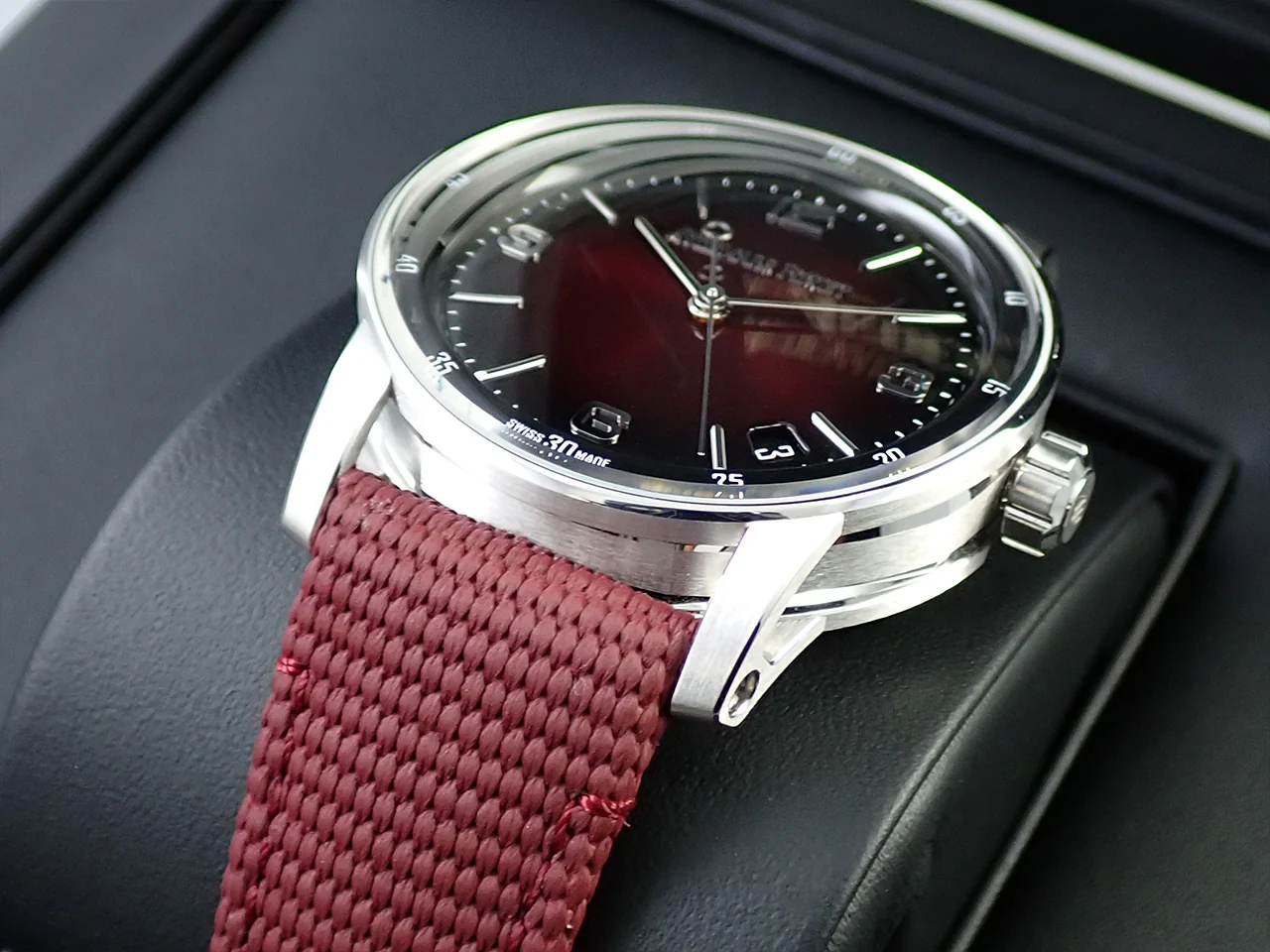 オーデマピゲ CODE 11.59 バイ オーデマ ピゲ Ref.15210BC.OO.A500KB.01 ホワイトゴールド スモークバーガンディーラッカー文字盤 - Image 6