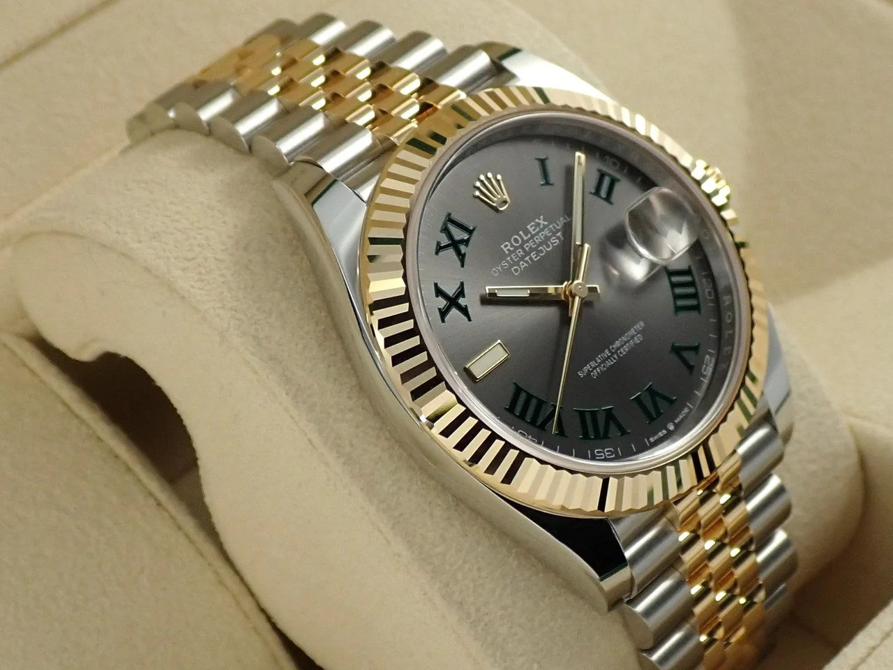 ロレックス デイトジャスト41 Ref.126333 ステンレススチール/イエローゴールド スレートローマン文字盤 ジュビリーブレスレット 未使用 3FAPU089 - Image 5