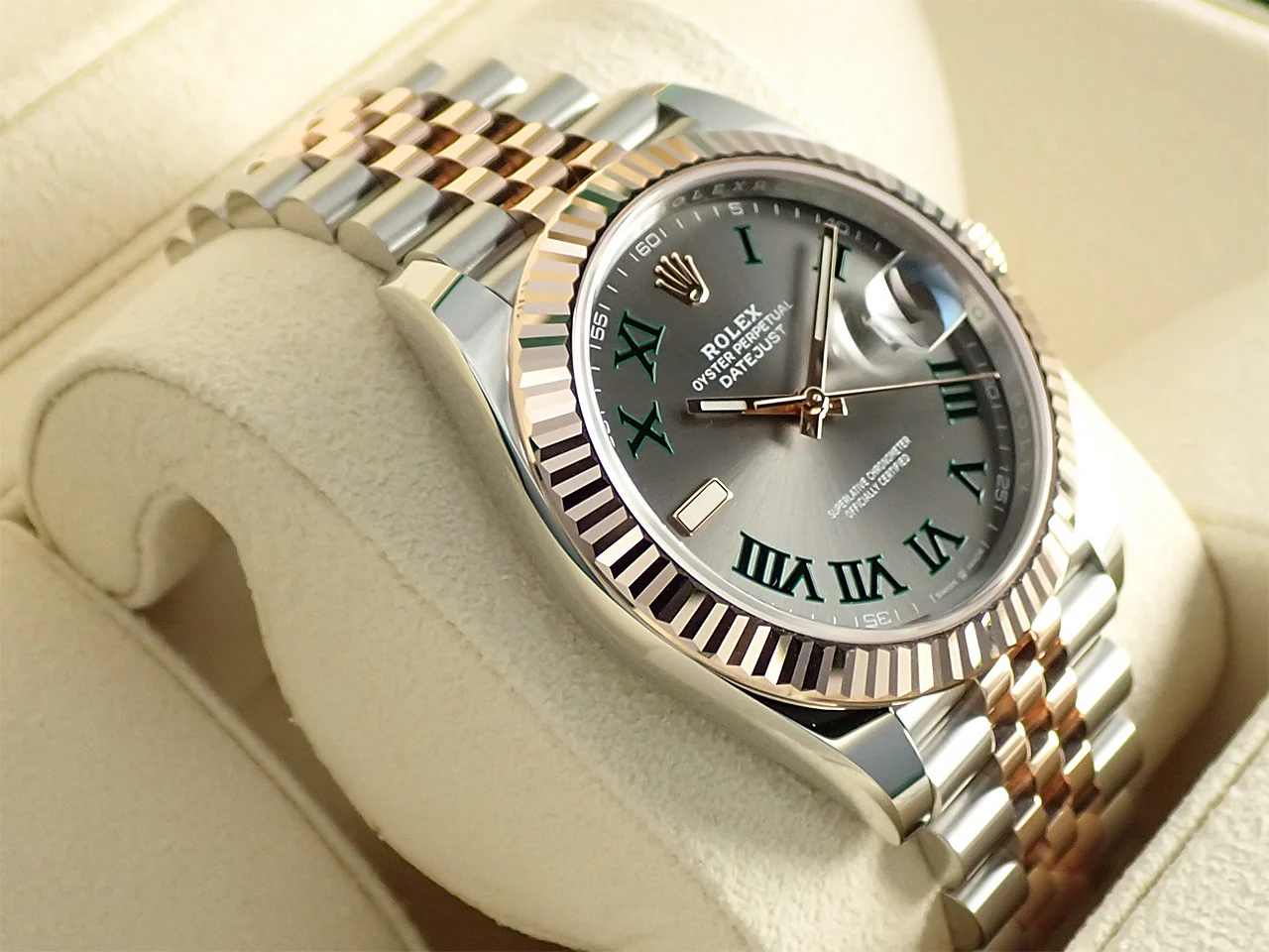 ロレックス デイトジャスト41 Ref.126331 ステンレススチール/エバーローズゴールド スレートローマン文字盤 ジュビリーブレスレット 未使用 3P74CWAV - Image 5