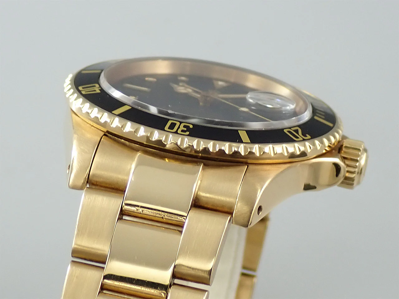 ロレックス サブマリーナー デイト Ref.16808 イエローゴールド ブラック文字盤 - Image 6