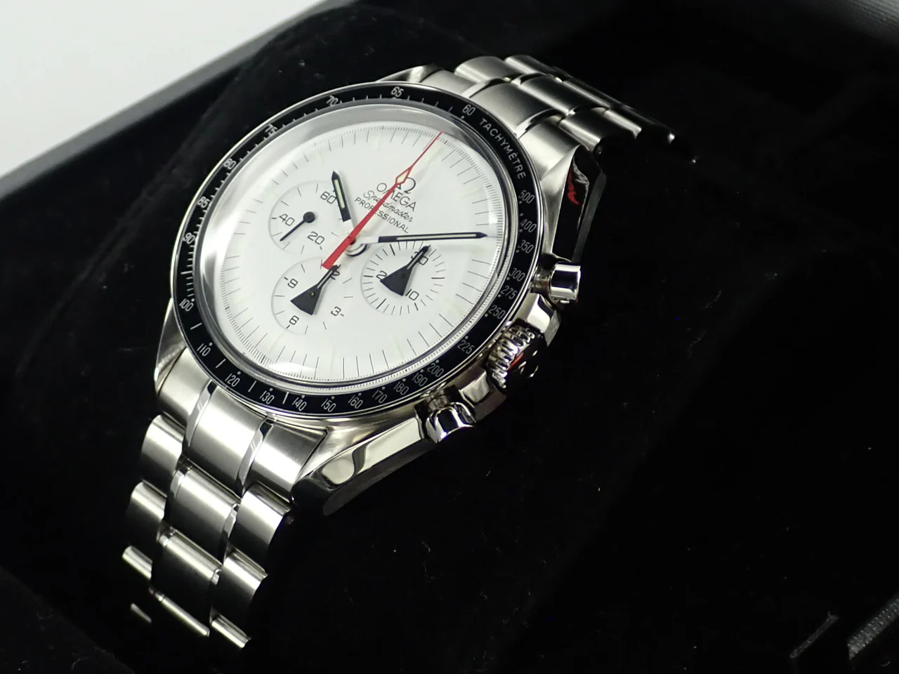 オメガ スピードマスター アラスカプロジェクト Ref.311.32.42.30.04.001 ホワイト文字盤 美品 4J16X341 - Image 5