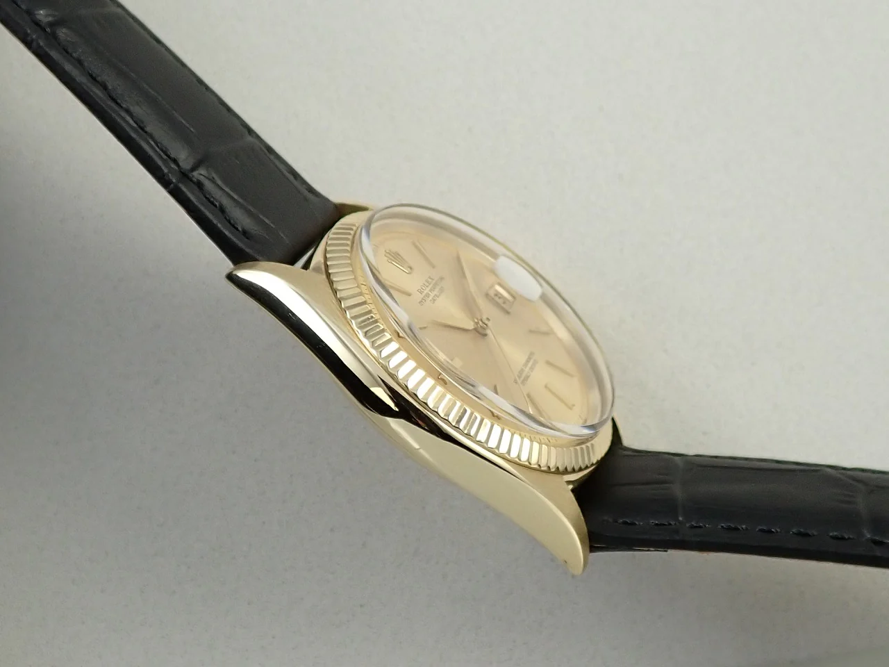 ロレックス デイトジャスト Ref.1601 イエローゴールド シャンパン文字盤 革ベルト - Image 5