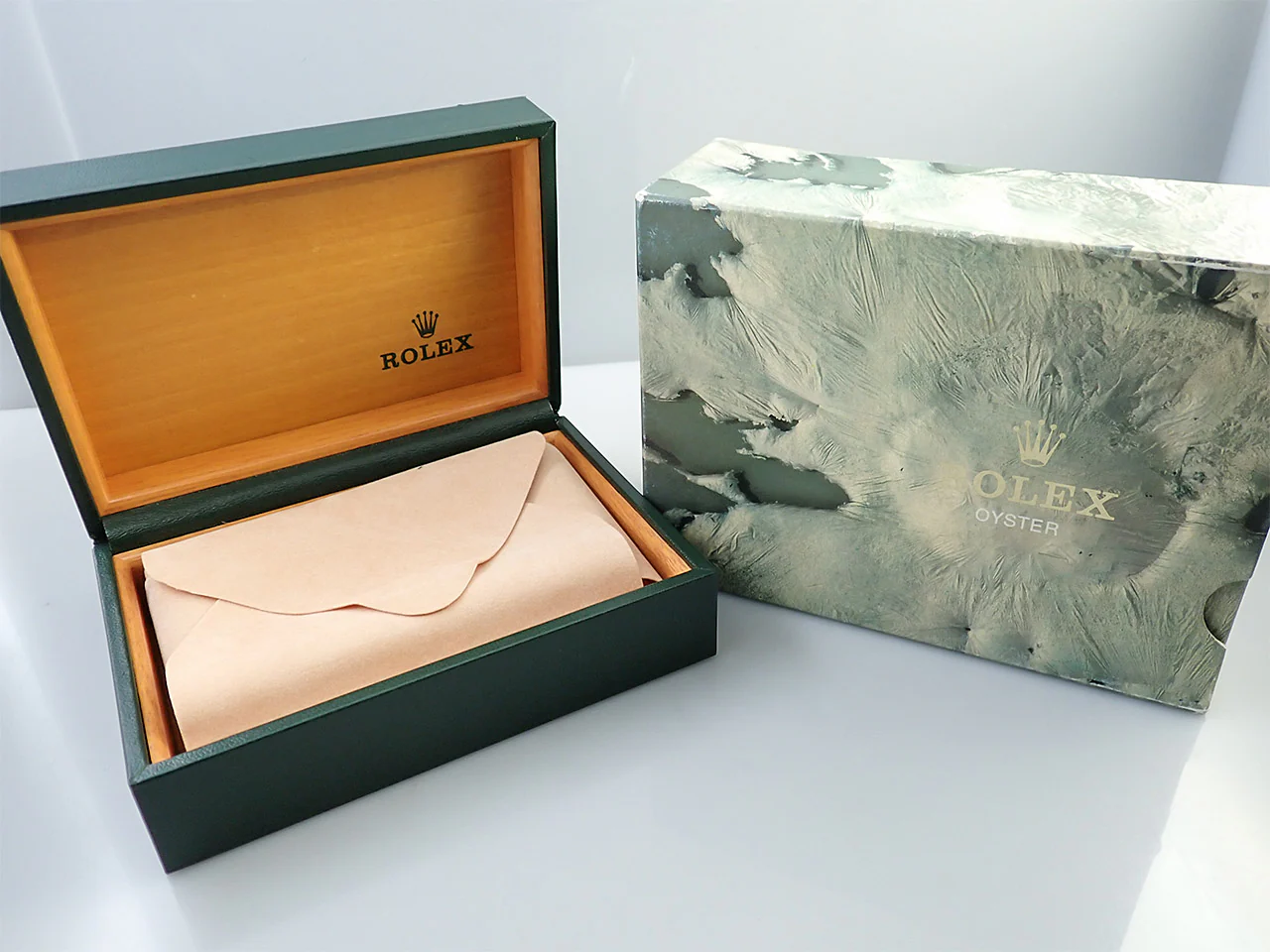 ロレックス GMTマスター Ref.1675 ステンレススチール ブラック文字盤 オイスターブレスレット 中古 53L8ALUV - Image 10