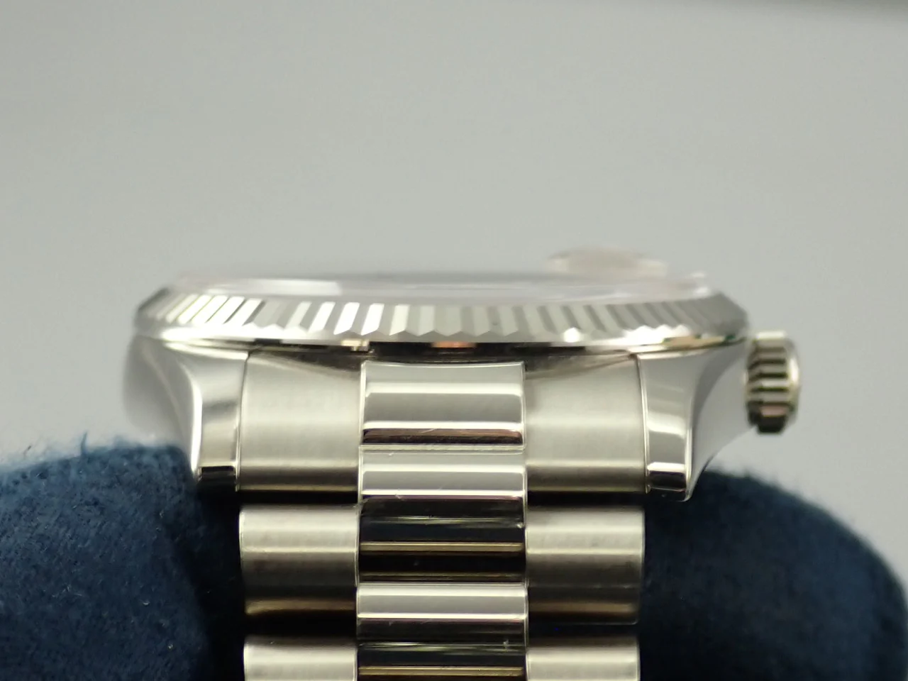 ロレックス デイデイト36 Ref.118239 ホワイトゴールド チェリー文字盤 - Image 6