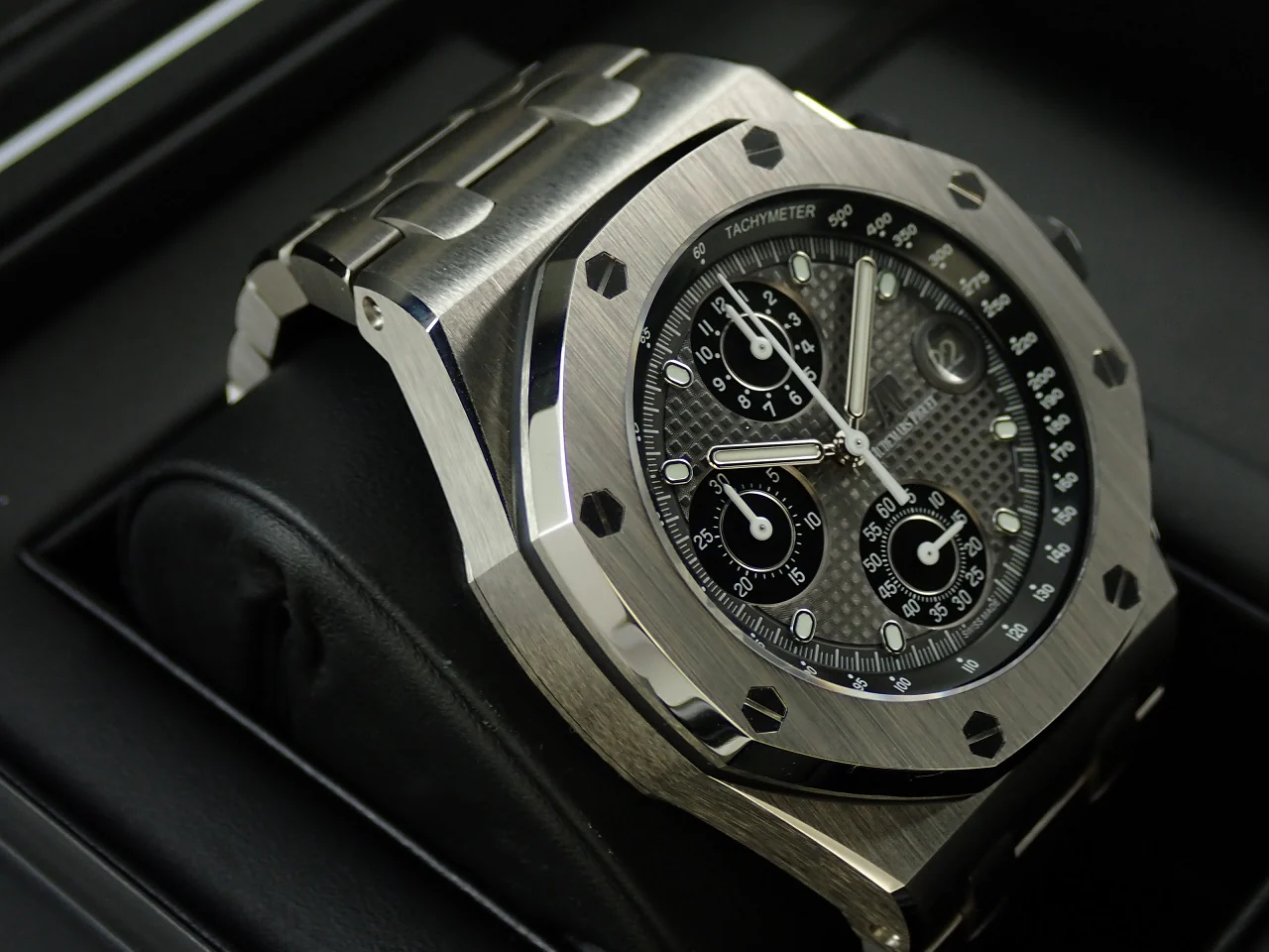 オーデマピゲ ロイヤルオーク オフショア クロノグラフ Ref.26238TI.OO.2000TI.01 チタン グレー文字盤 - Image 4