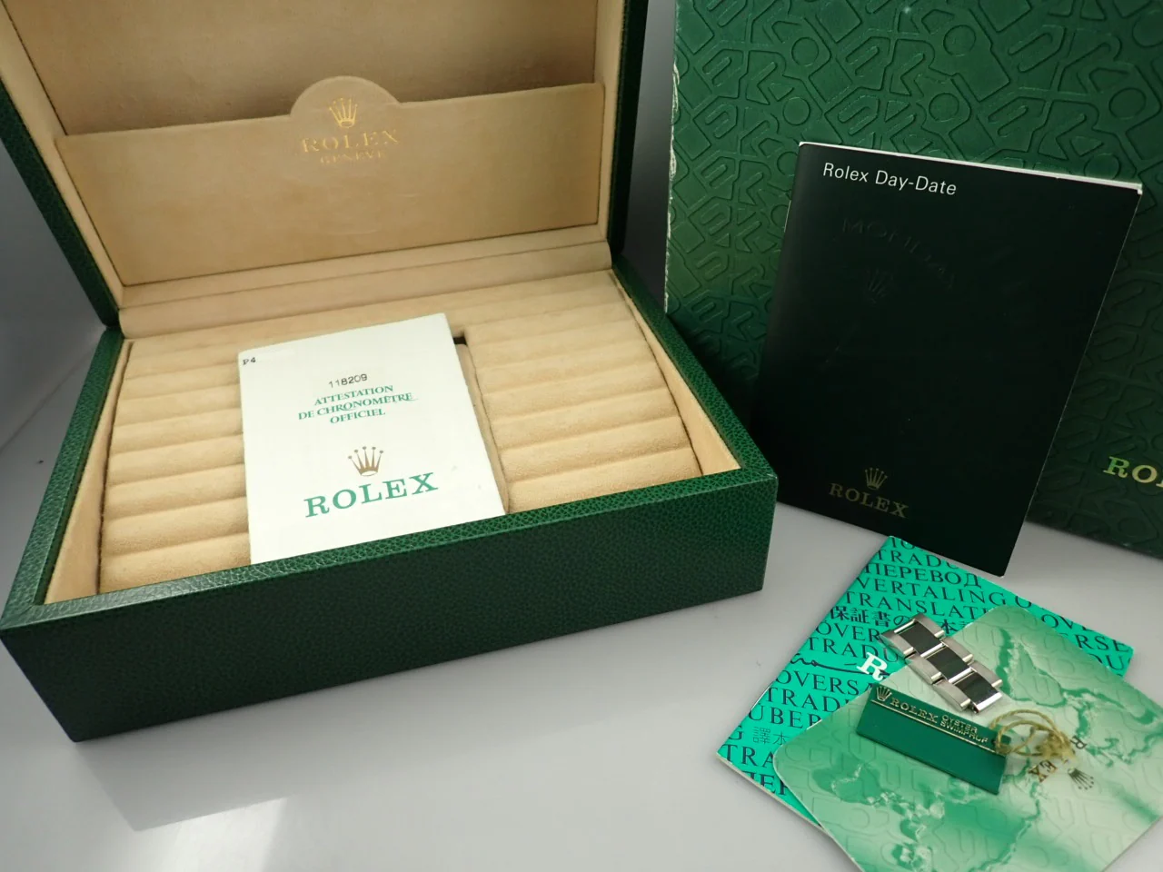 ロレックス デイデイト36 Ref.118209 ホワイトゴールド ブラック文字盤 - Image 10