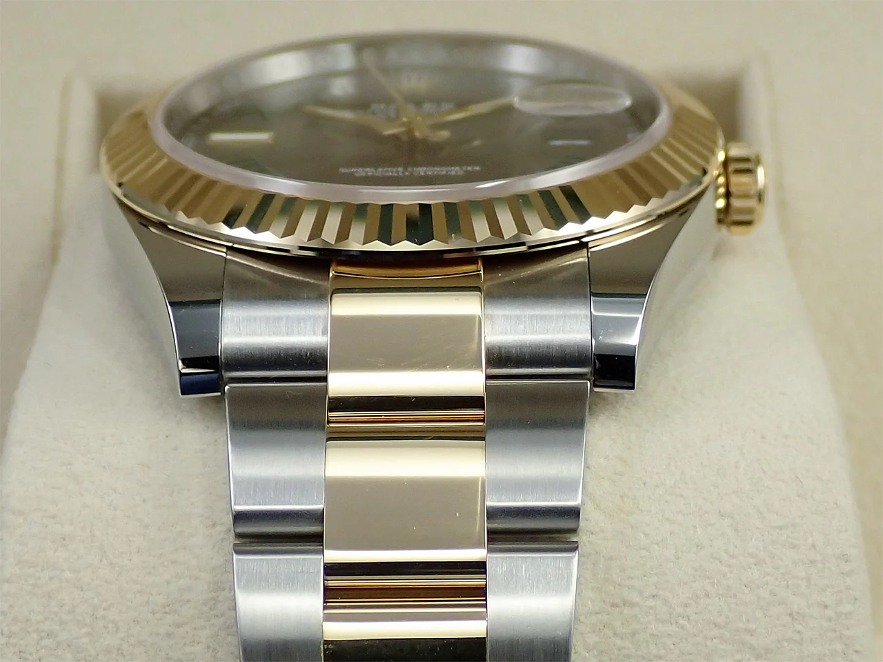 ロレックス デイトジャスト41 Ref.126333 ステンレススチール/イエローゴールド スレートローマン文字盤 オイスターブレスレット - Image 6