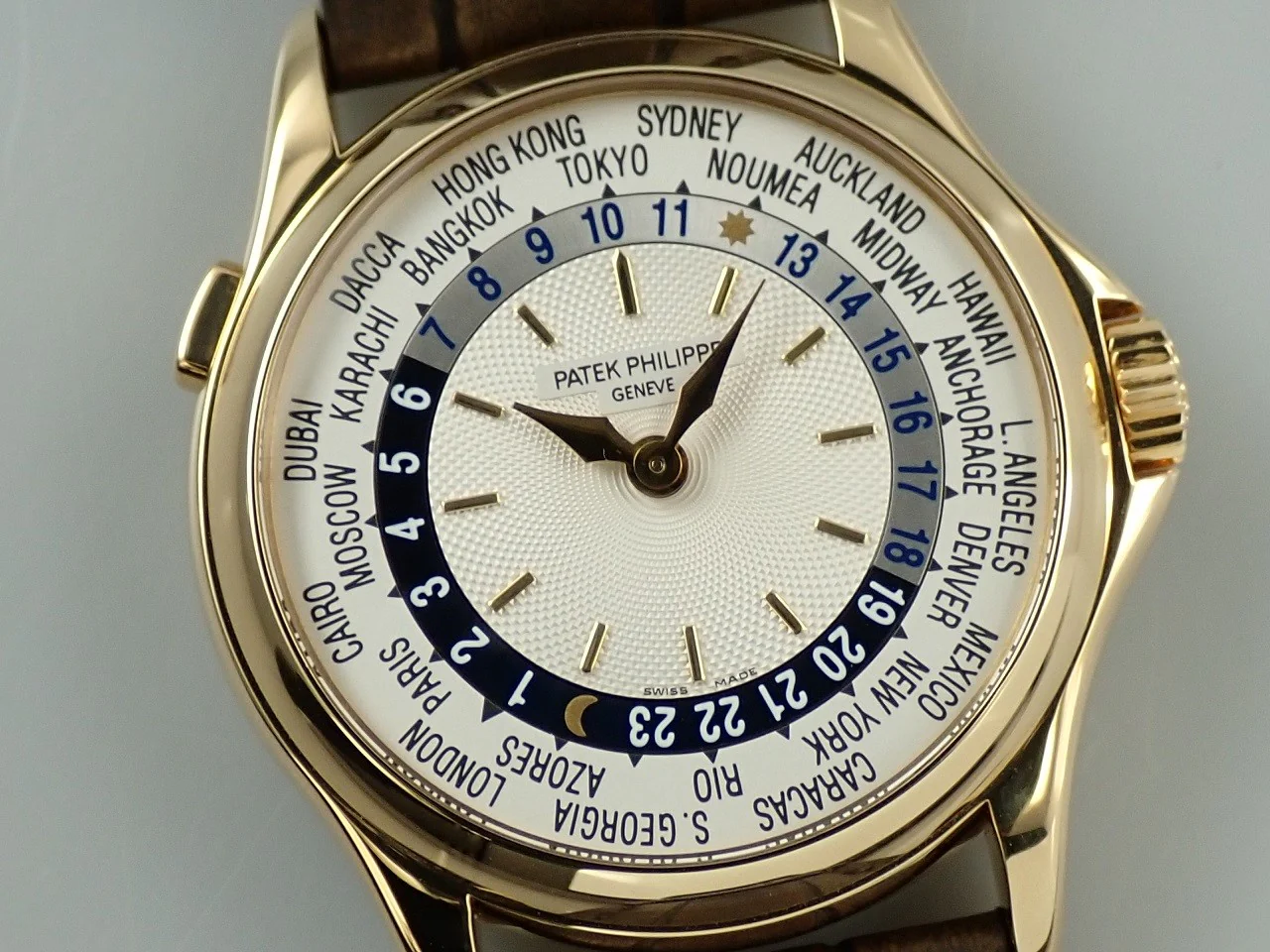 パテックフィリップ コンプリケーション ワールドタイム Ref.5110J-001 イエローゴールド シルバー文字盤 - Image 3