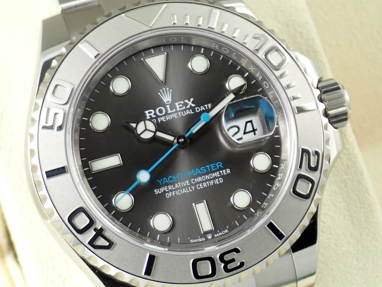 ロレックス ヨットマスター40 Ref.126622 ステンレススチール/プラチナ スレート文字盤 - Image 3