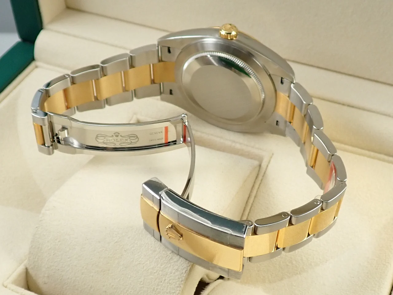 ロレックス デイトジャスト41 Ref.126333 ステンレススチール/イエローゴールド ブラック文字盤 オイスターブレスレット - Image 7