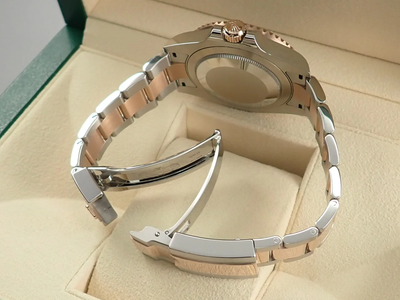 ロレックス GMTマスターII Ref.126711CHNR ステンレススチール/エバーローズゴールド ブラック文字盤 オイスターブレスレット オイスターブレスレット - Image 8