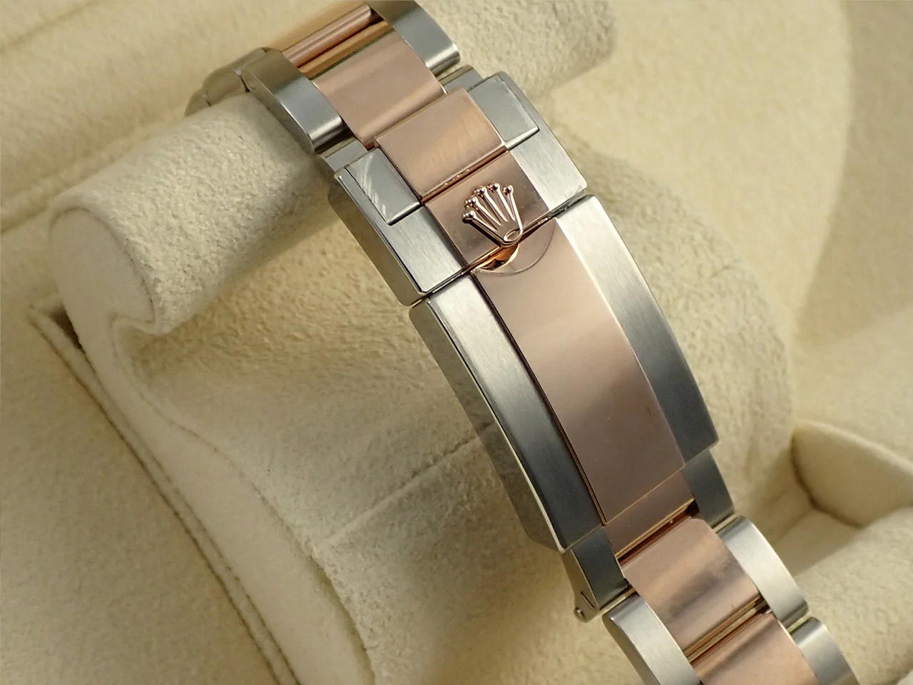 ロレックス GMTマスターII Ref.126711CHNR ステンレススチール/エバーローズゴールド ブラック文字盤 オイスターブレスレット - Image 6