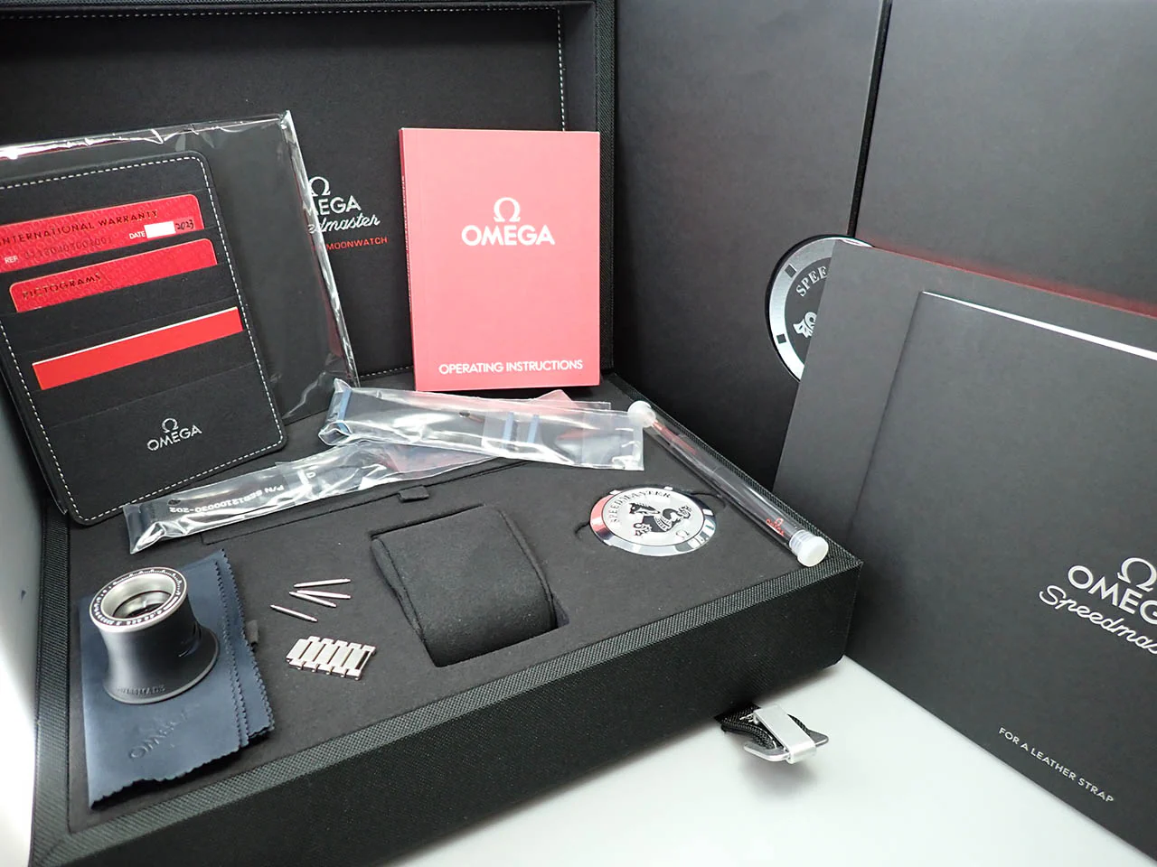 オメガ スピードマスター キャリバー321 クロノグラフ 39.7MM Ref.311.30.40.30.01.001 ブラック文字盤 未使用 713V9UXA - Image 8