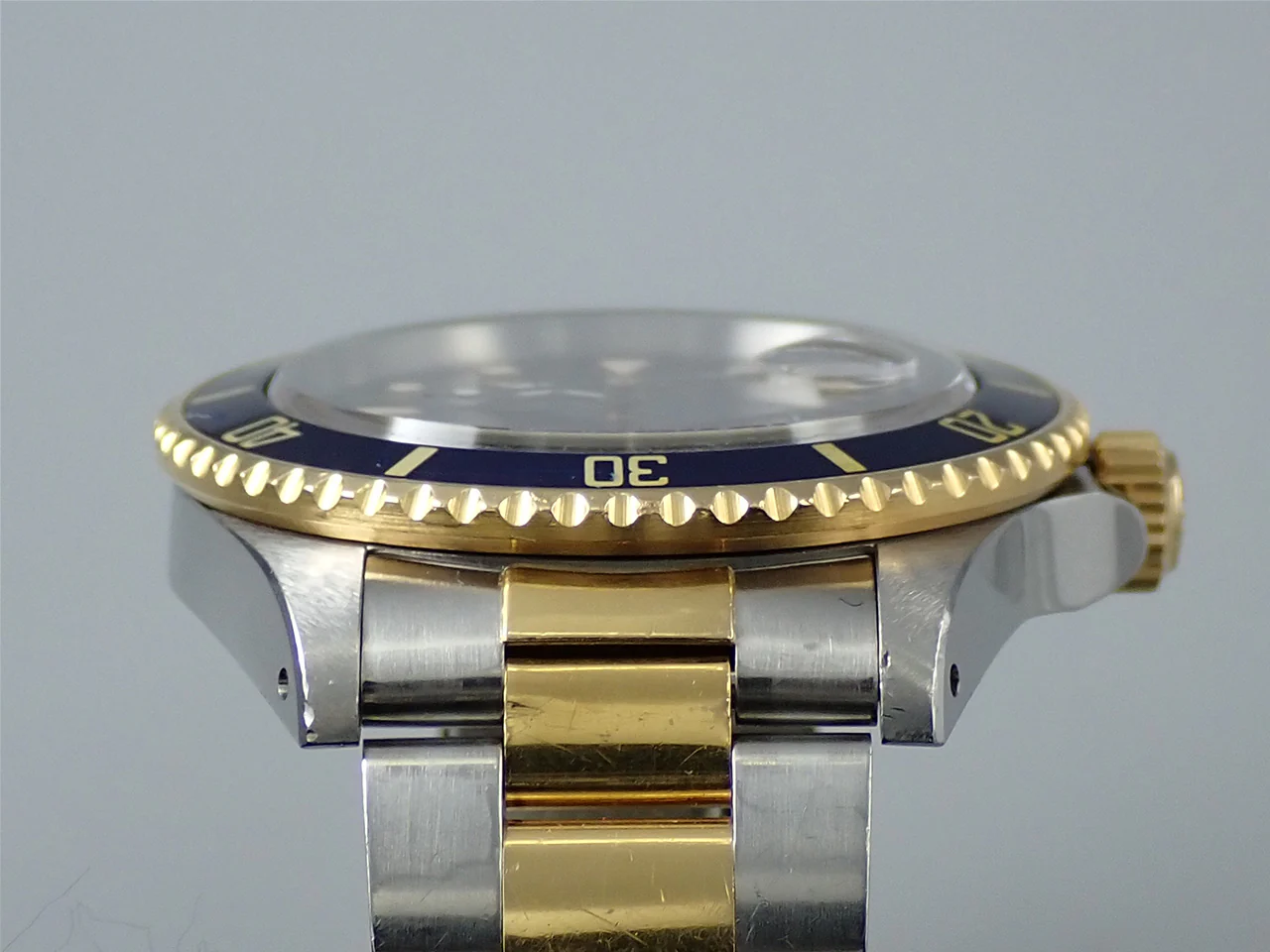 ロレックス サブマリーナー デイト Ref.16803 ステンレススチール/イエローゴールド ブラック文字盤 - Image 6